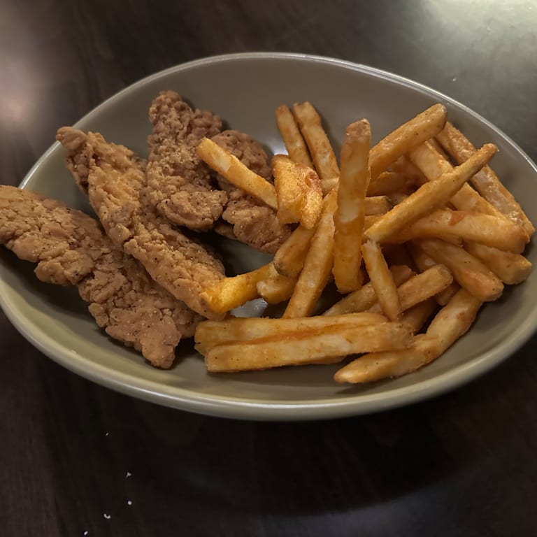 Crave-Worthy Chicken Strips: A Southern Delight