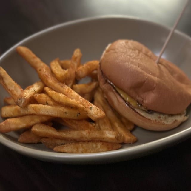 Cheeseburger & Fries.